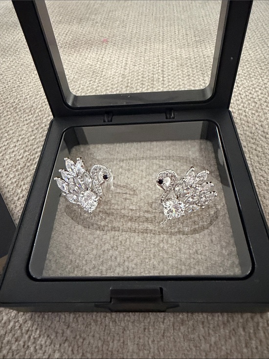 Moissanite Jewelry - Swan Crystal Stud Earrings in Clear and Silver